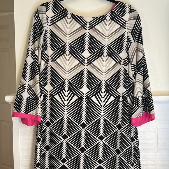 Eliza J Geometric Print Dress with Pink Accents 3/4 Sleeves size 10 - Picture 3 of 7